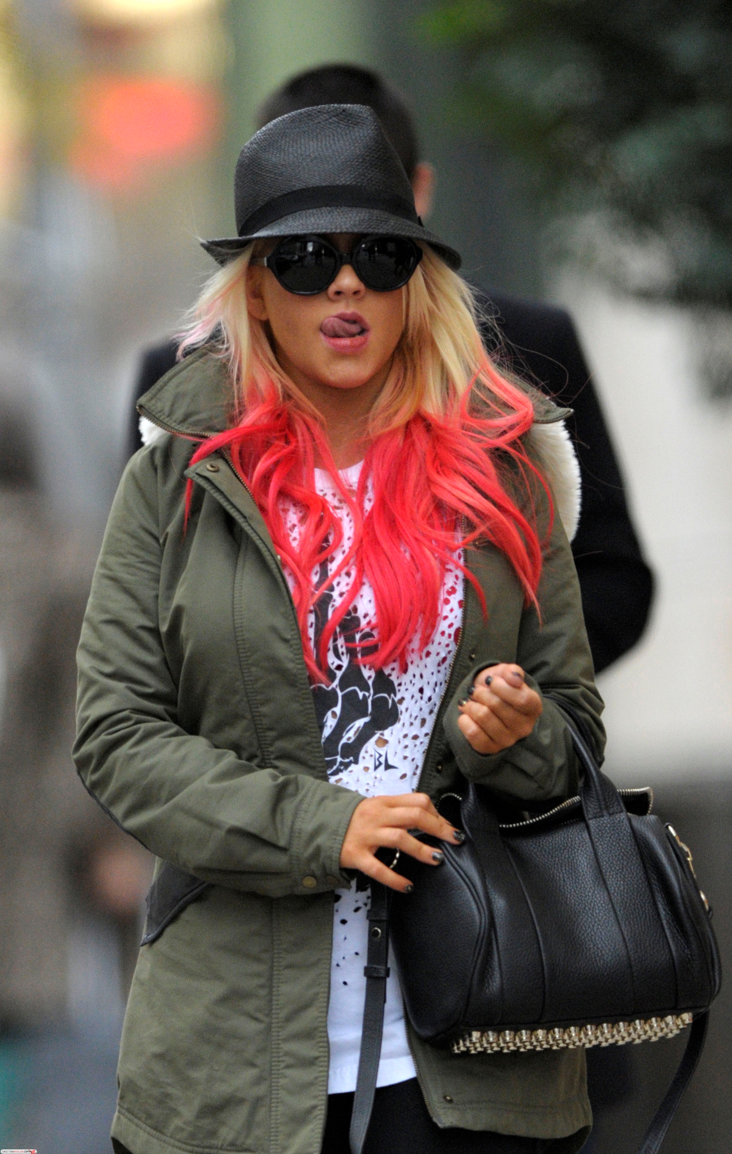 5963013.jpg 5963013.jpg