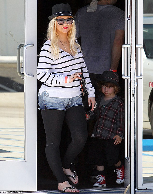 64795003.jpg 64795003.jpg