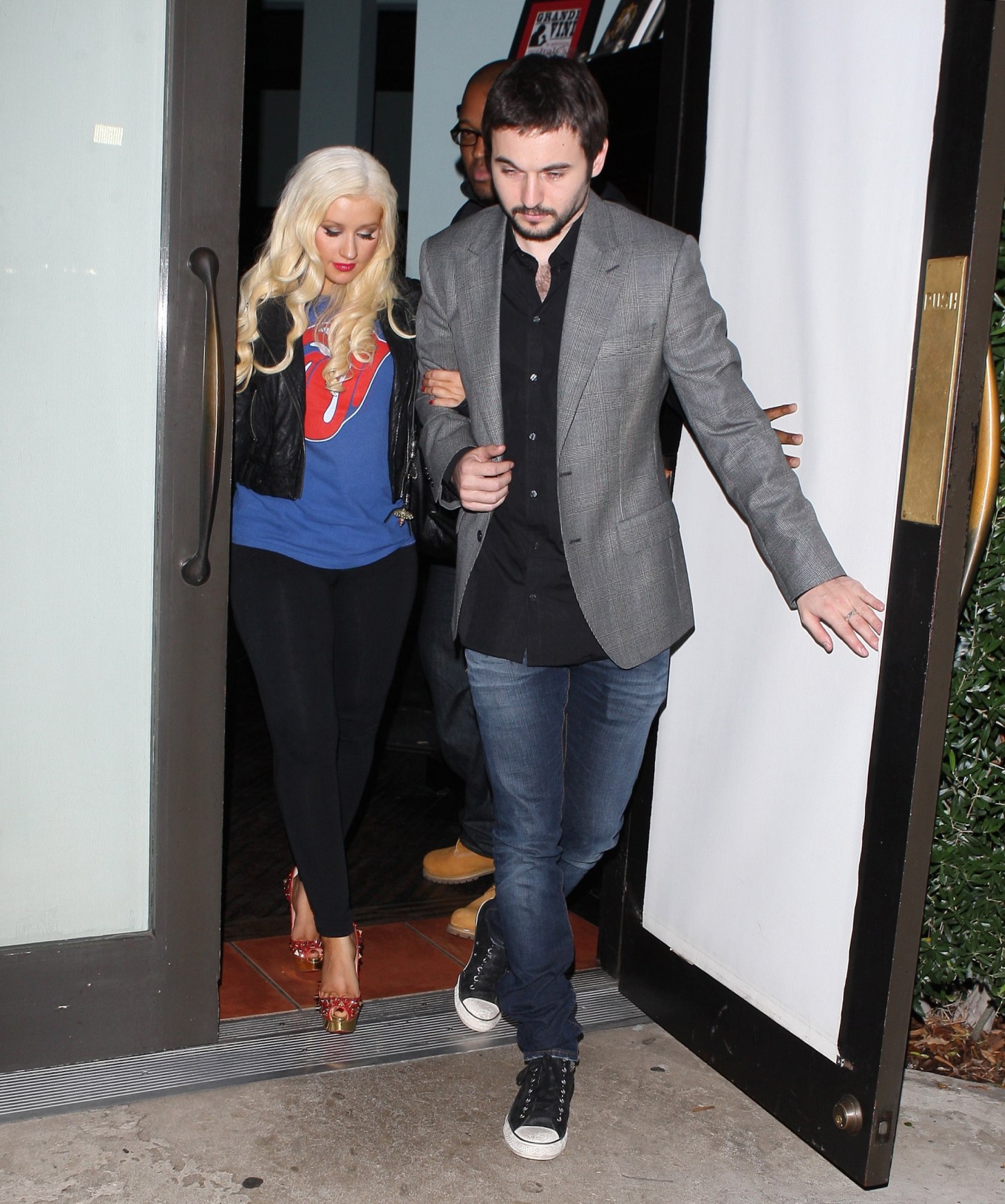 71394012.jpg 71394012.jpg