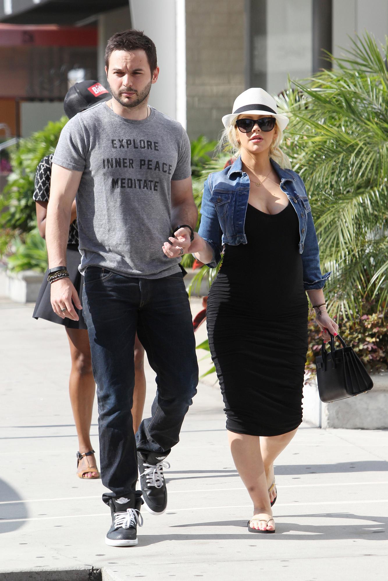 71874002.jpg 71874002.jpg