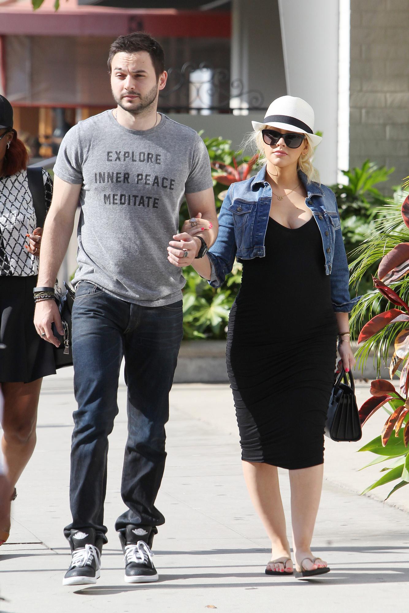 71874004.jpg 71874004.jpg