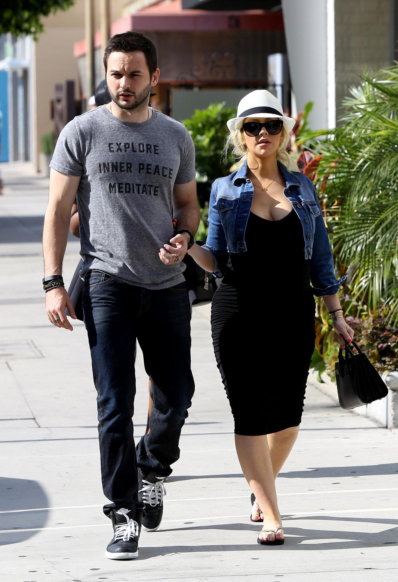 71874055.jpg 71874055.jpg