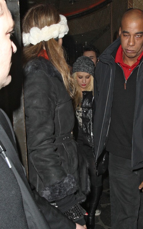 7236022.jpg 7236022.jpg