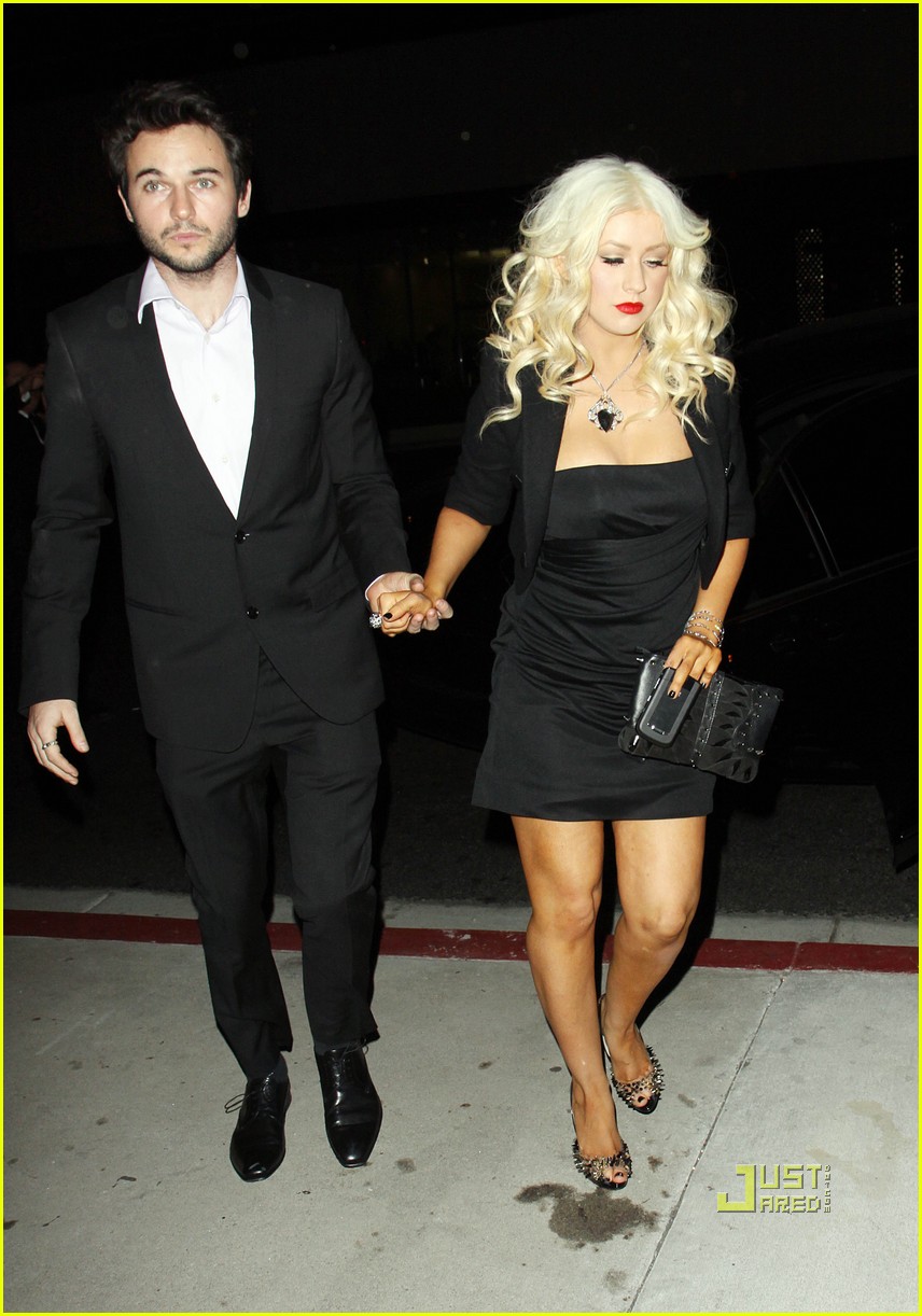 7589014.jpg 7589014.jpg