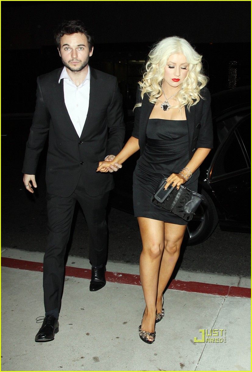 7589015.jpg 7589015.jpg