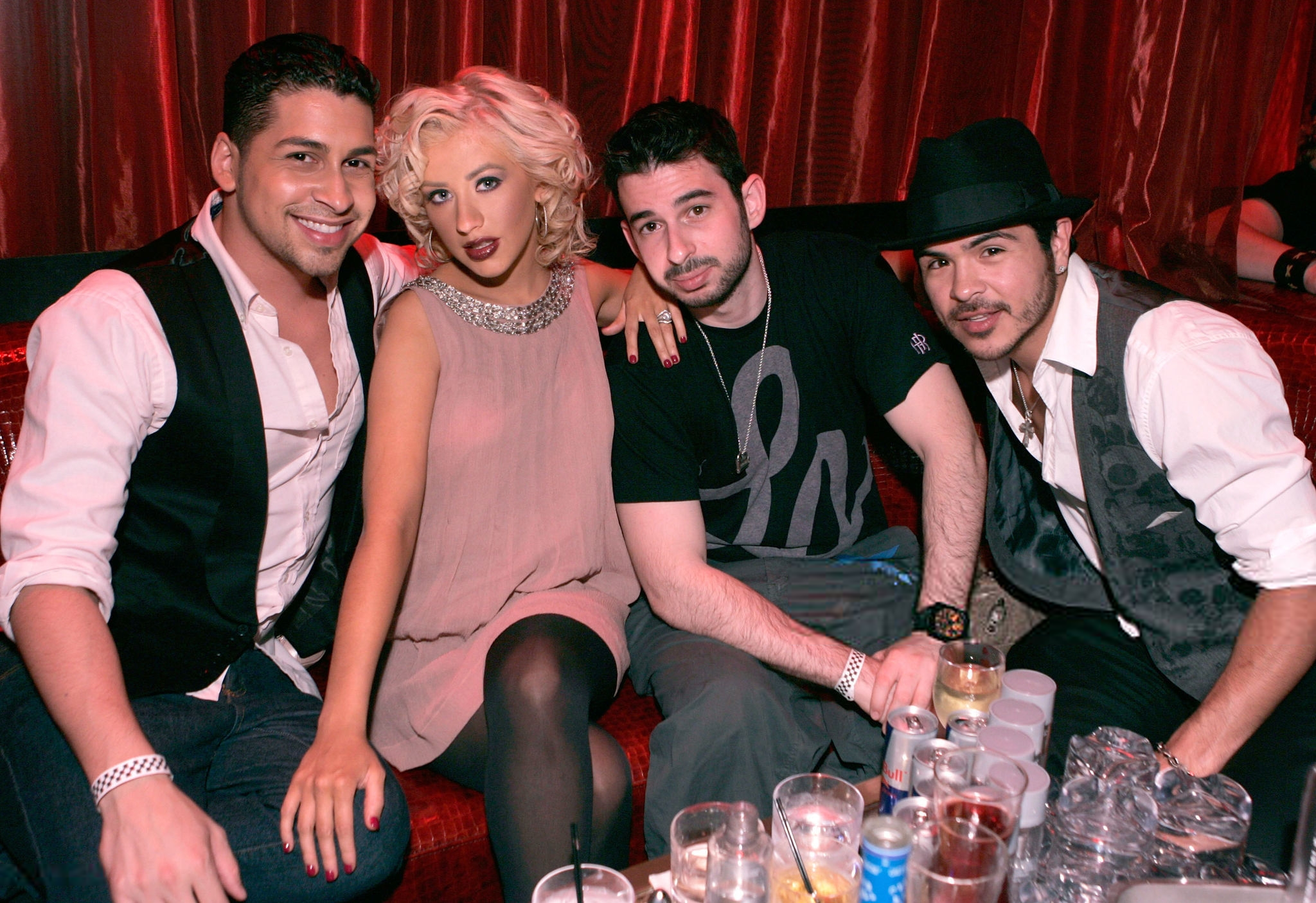 76607632.png 76607632.png