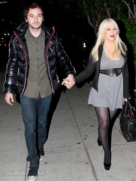 7788001.jpg 7788001.jpg