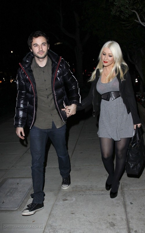 7788007.jpg 7788007.jpg