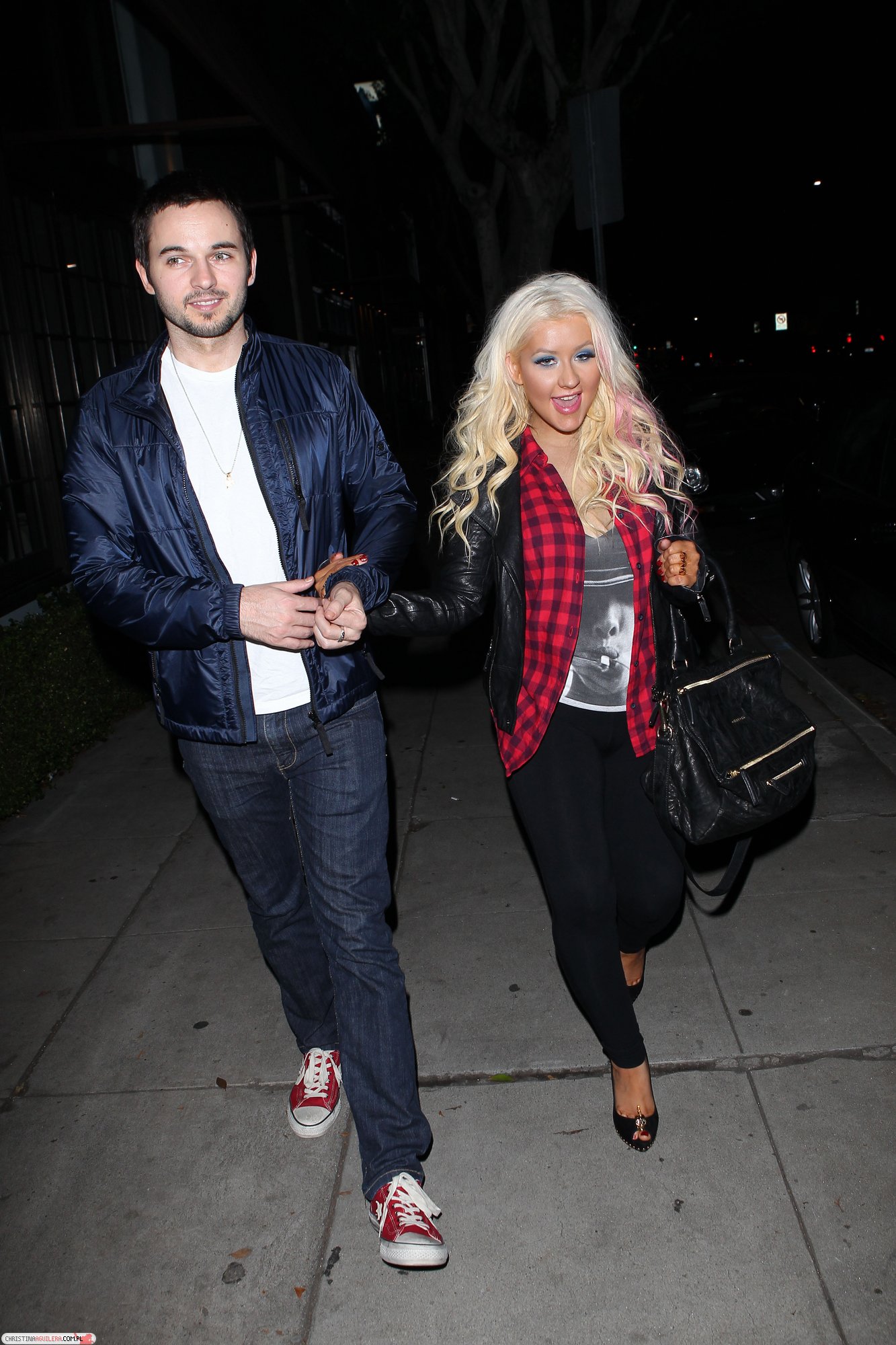 7908007.jpg 7908007.jpg