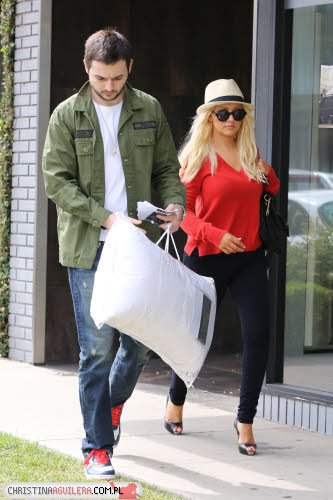 7958003.jpg 7958003.jpg