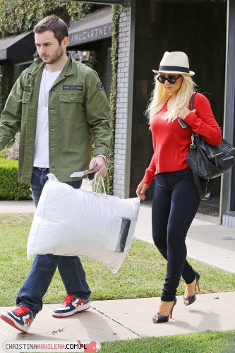 7958021.jpg 7958021.jpg