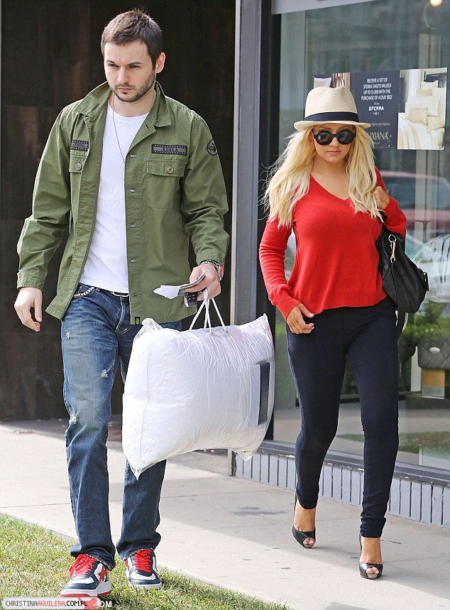 7958037.jpg 7958037.jpg