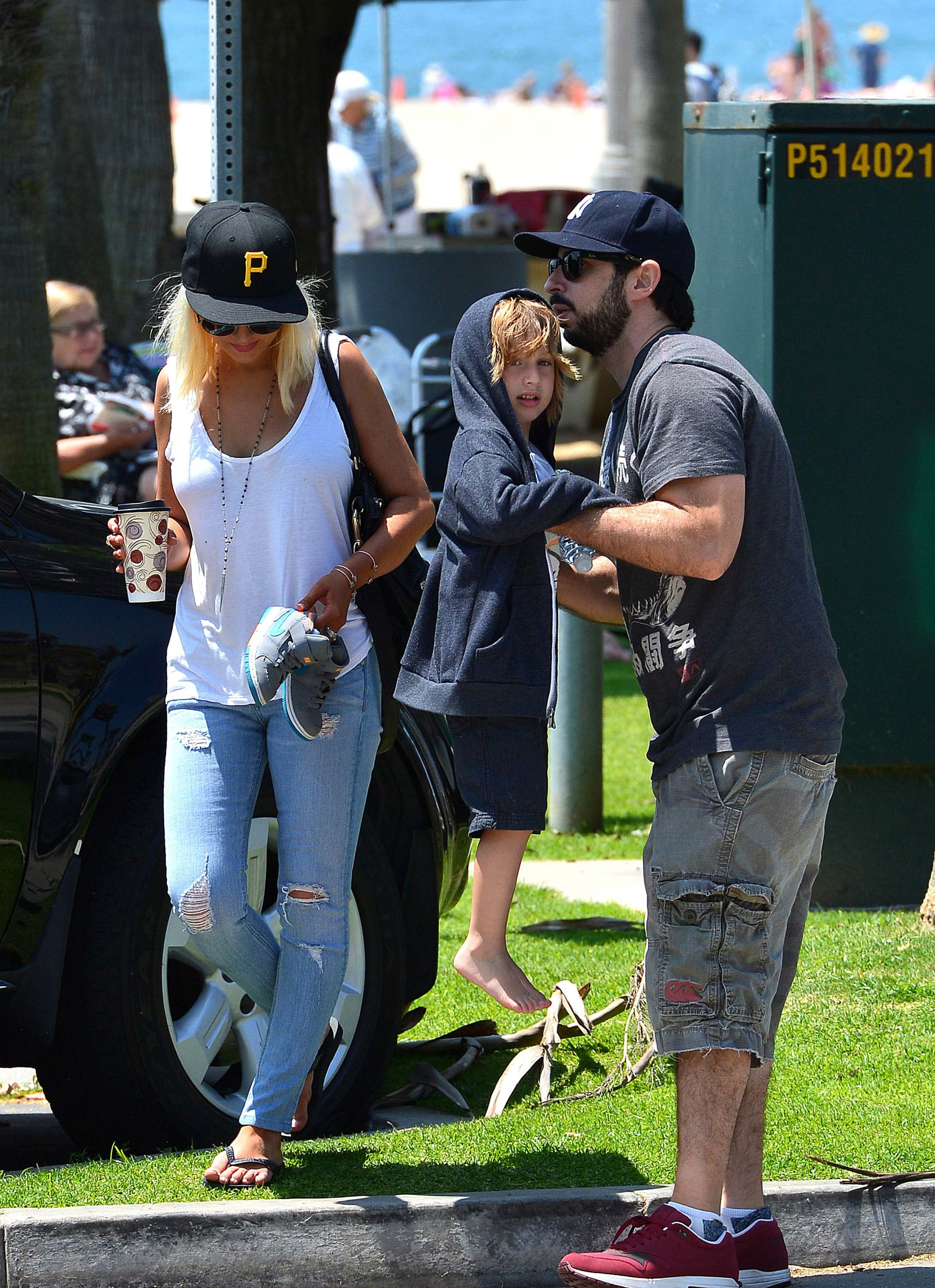 801739013.jpg 801739013.jpg