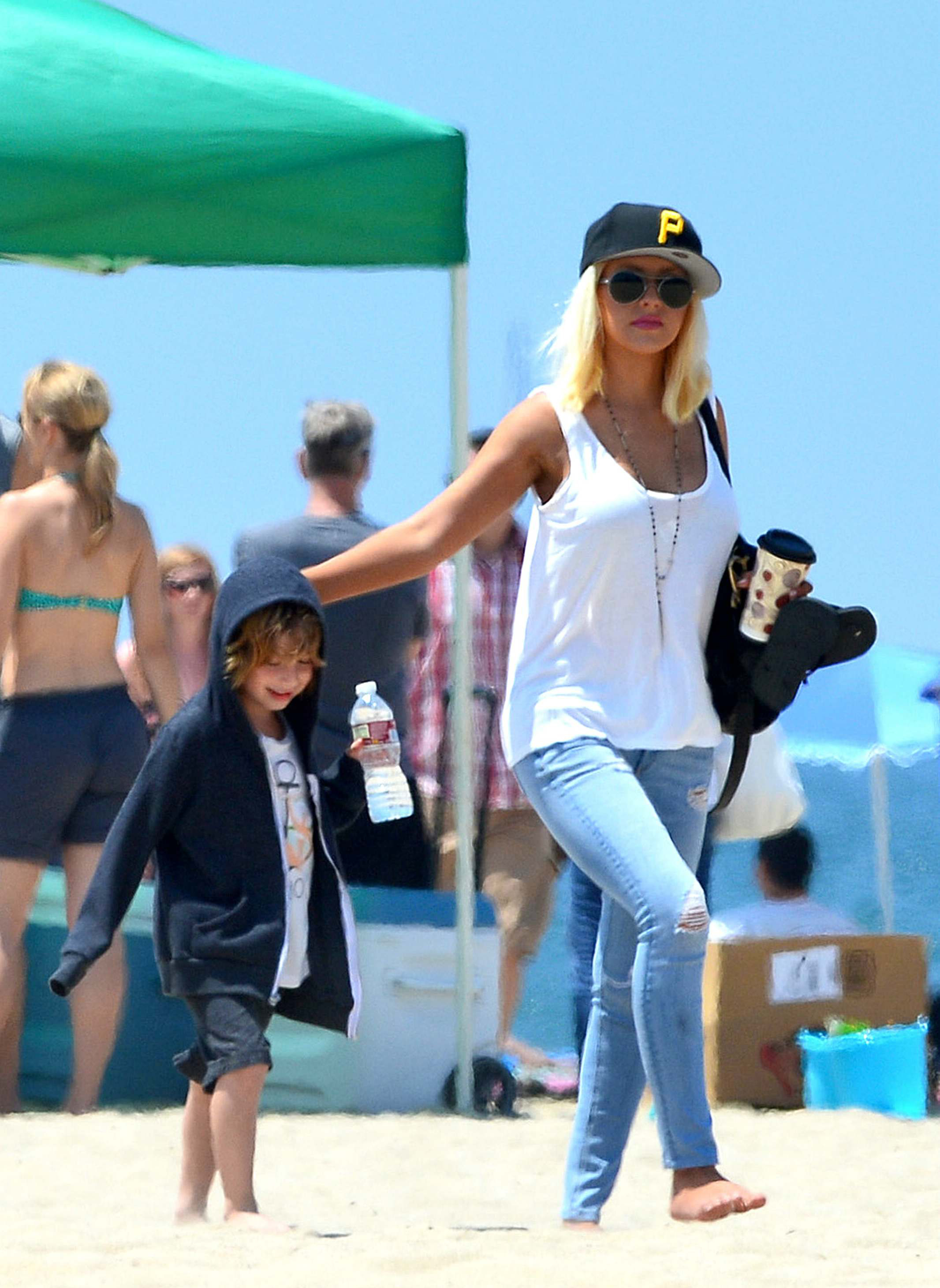 801739021.jpg 801739021.jpg