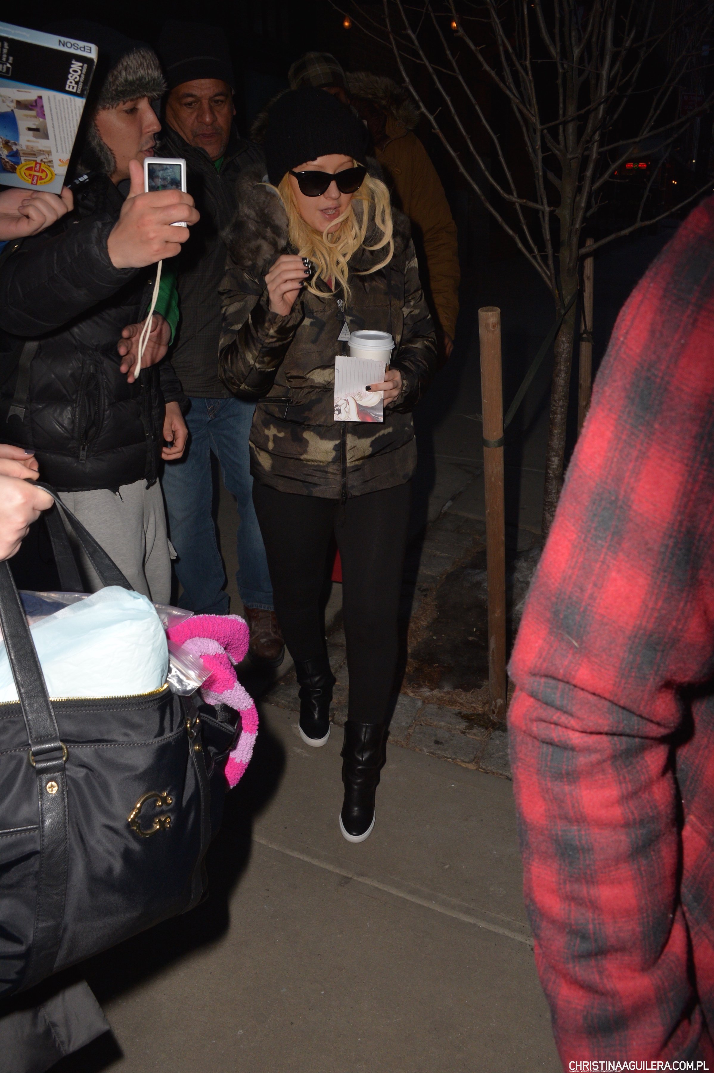 822698006.jpg 822698006.jpg