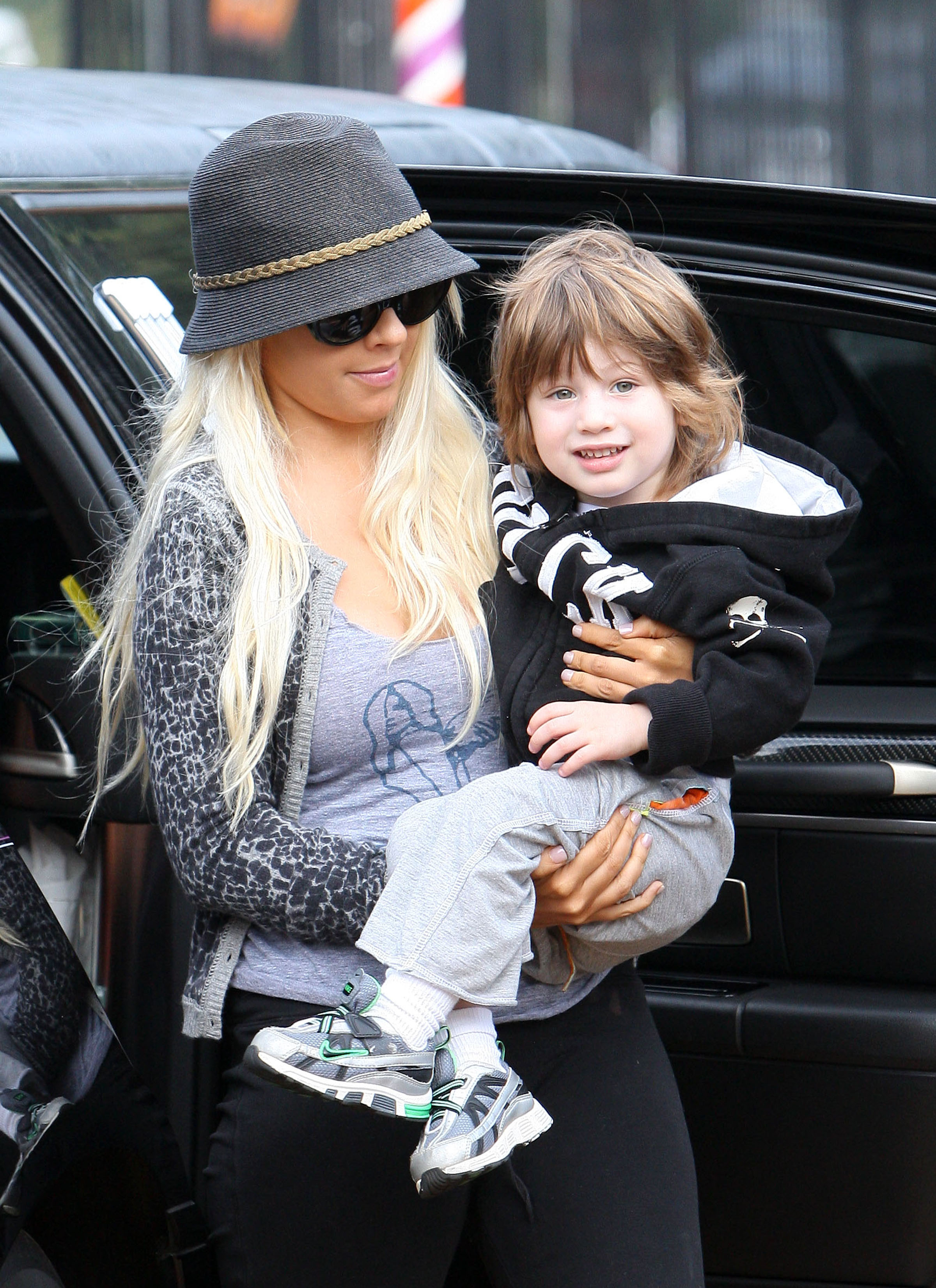 8526013.jpg 8526013.jpg