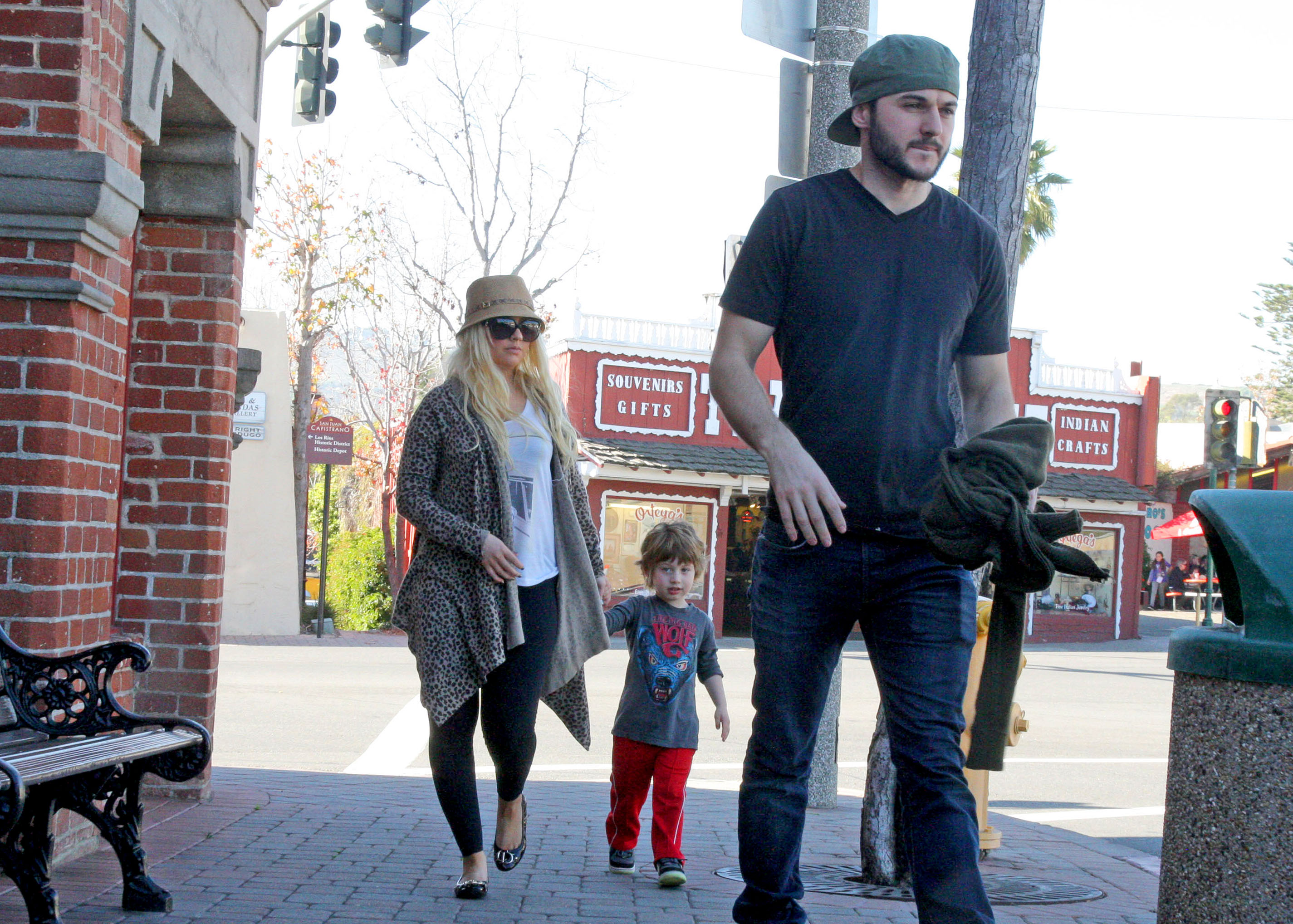 85469030.jpg 85469030.jpg