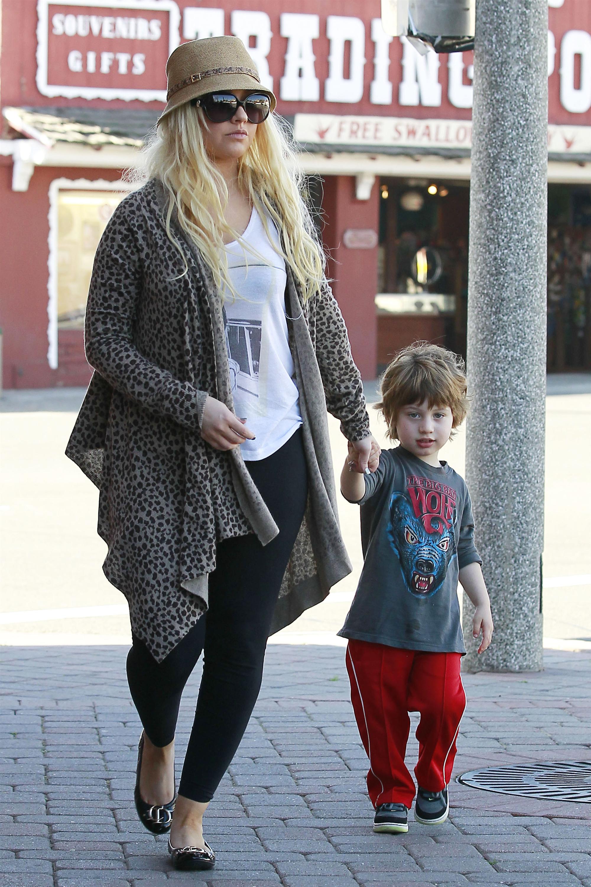 85469046.jpg 85469046.jpg