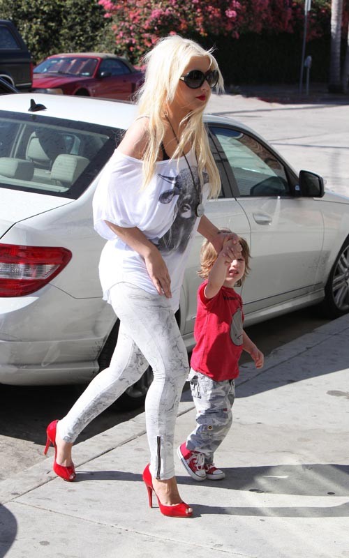 8547001.jpg 8547001.jpg