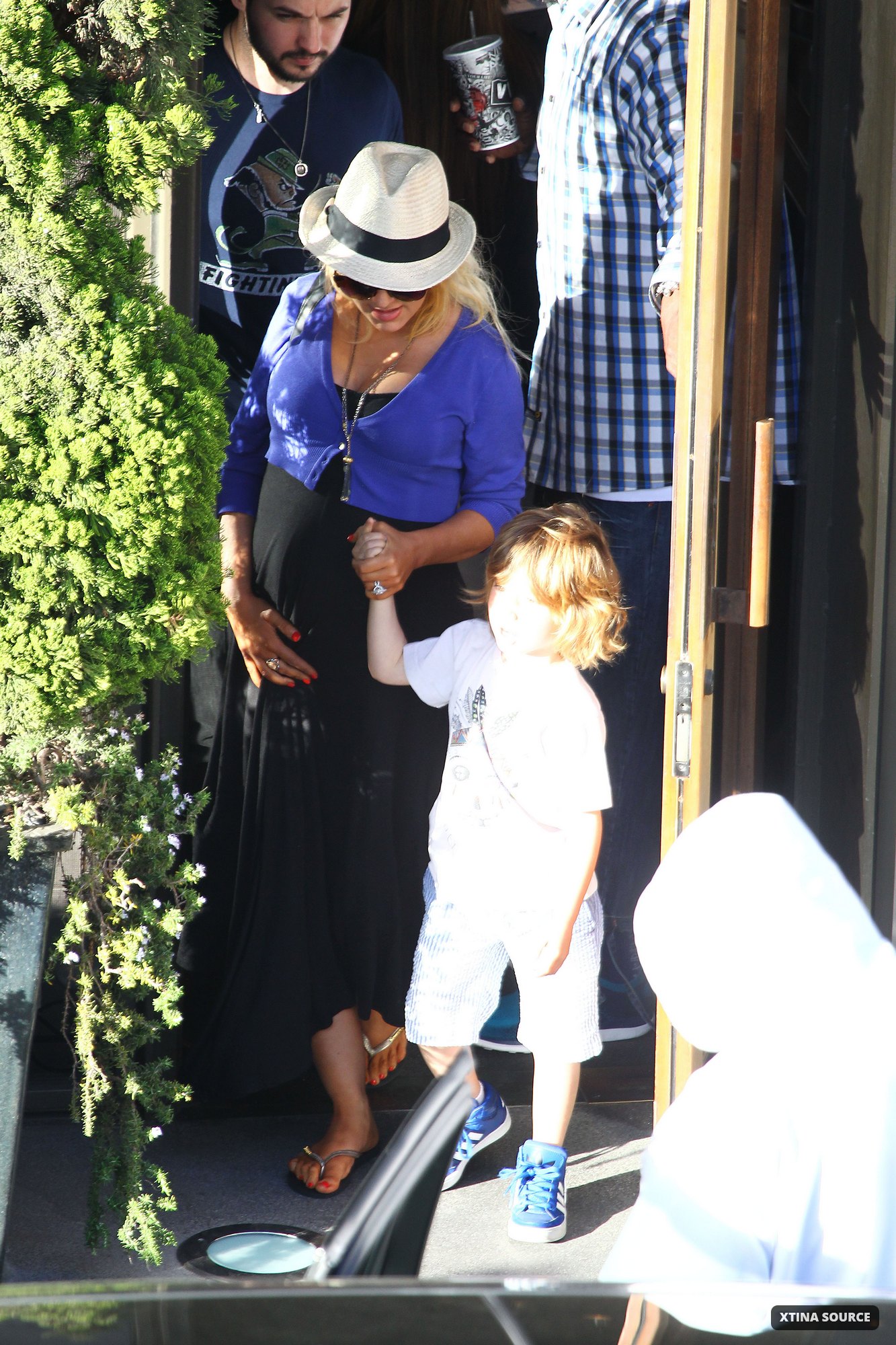 9585005.jpg 9585005.jpg