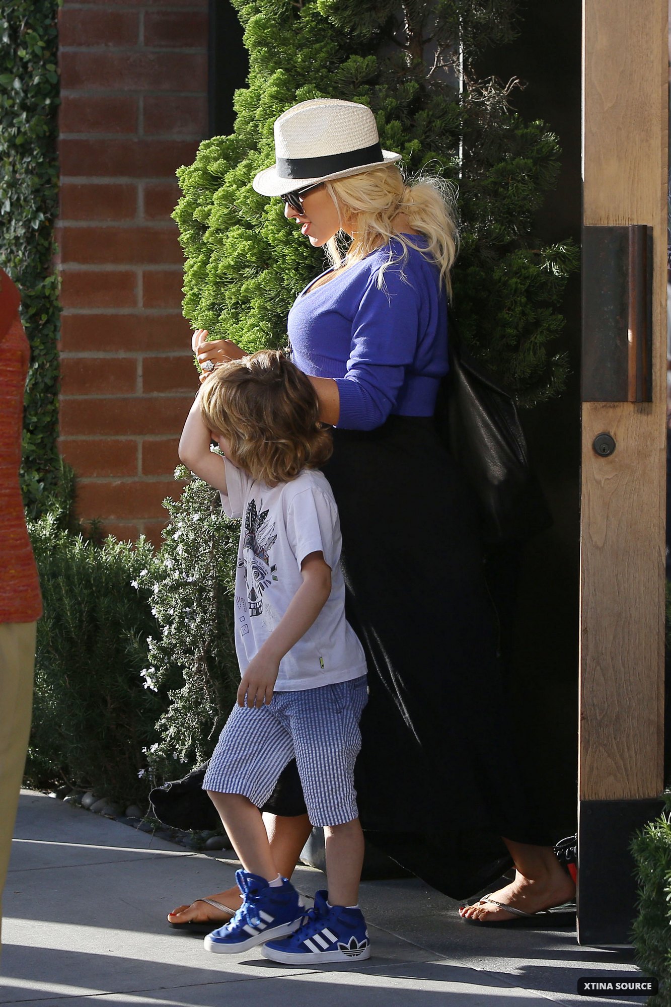 9585012.jpg 9585012.jpg