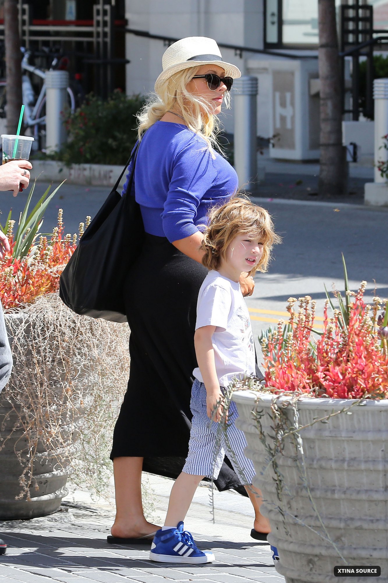 9585023.jpg 9585023.jpg