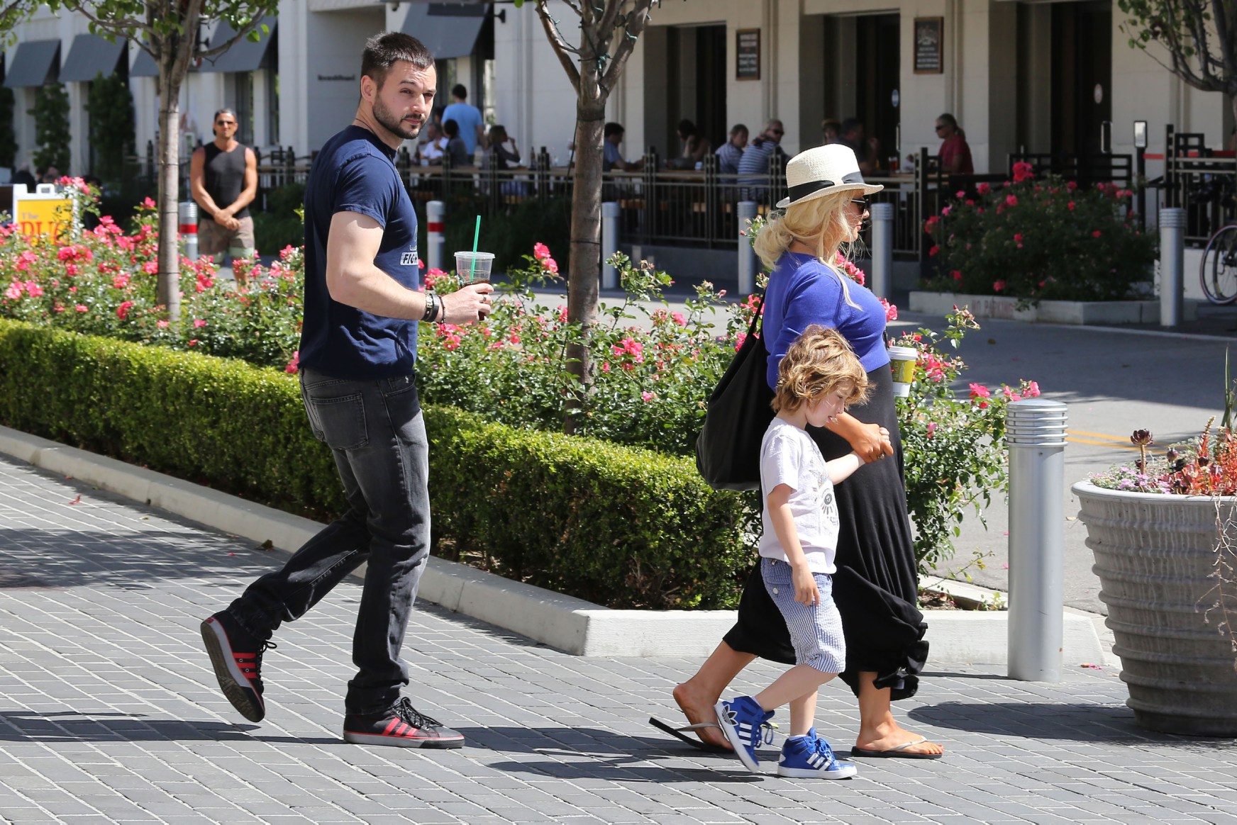 9585083.jpg 9585083.jpg