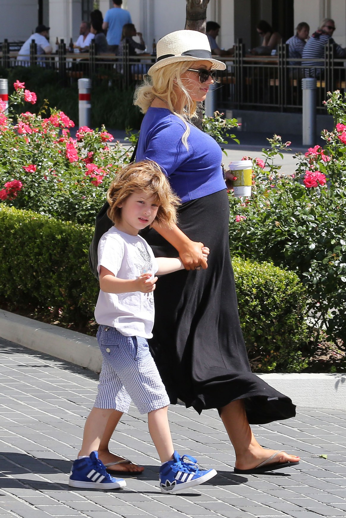 9585084.jpg 9585084.jpg