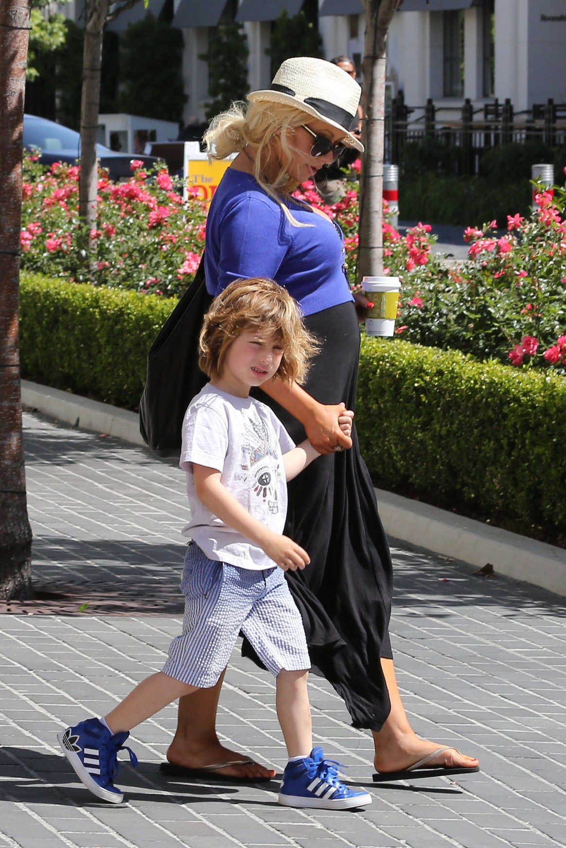 9585086.jpg 9585086.jpg