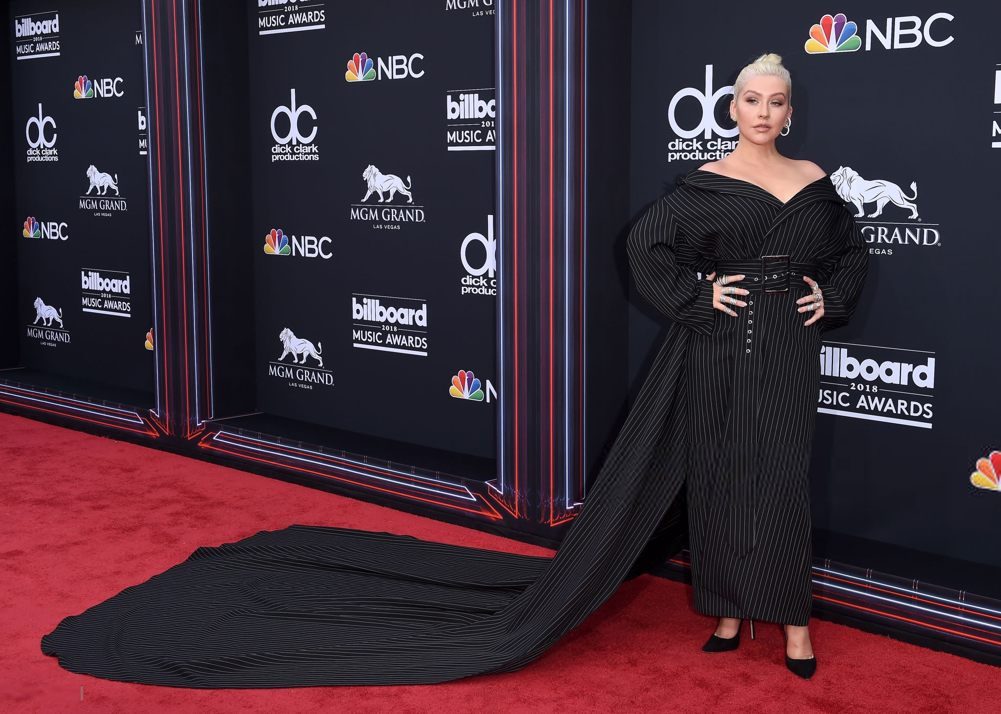 961820590.png 961820590.png