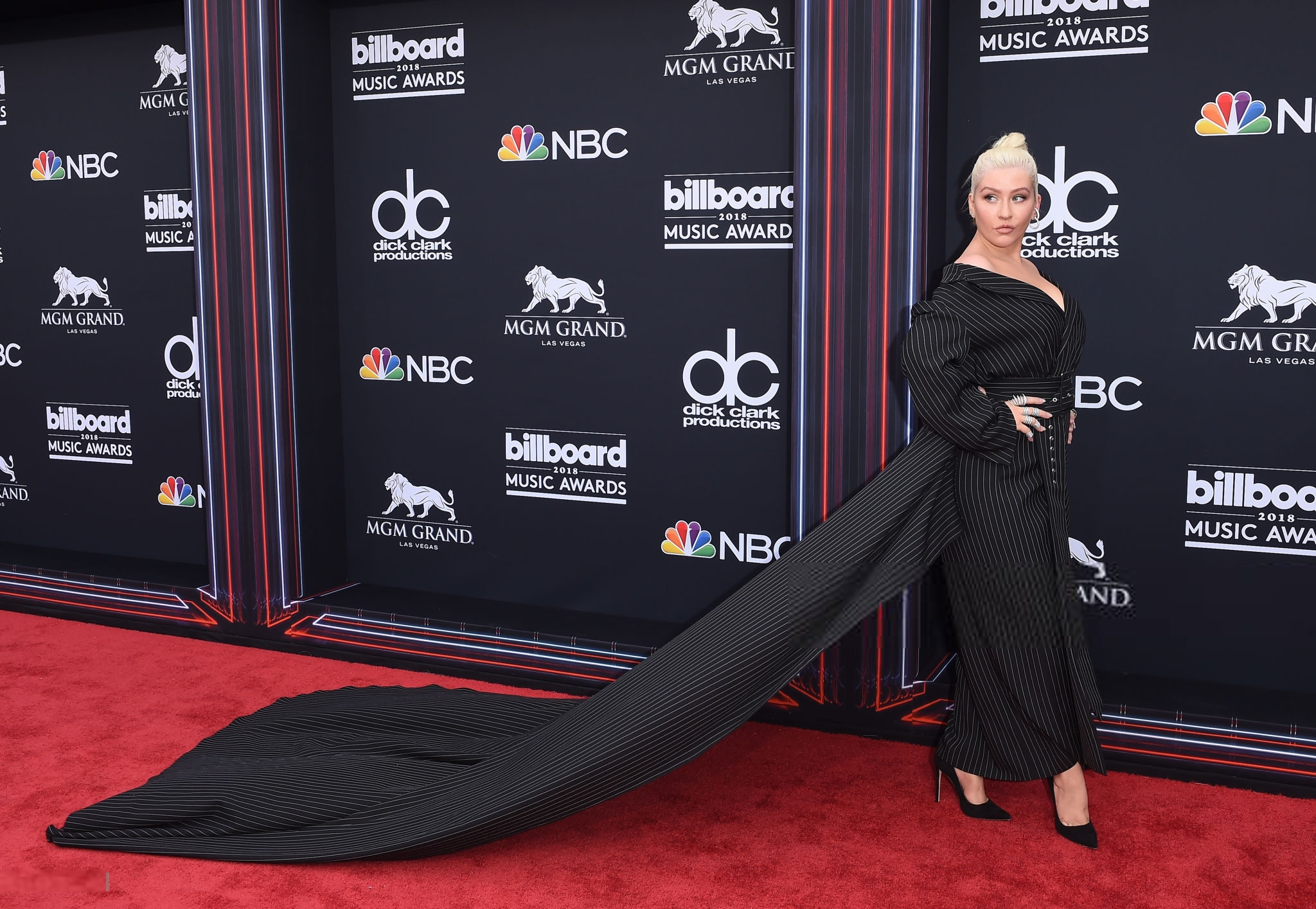 961820596.png 961820596.png