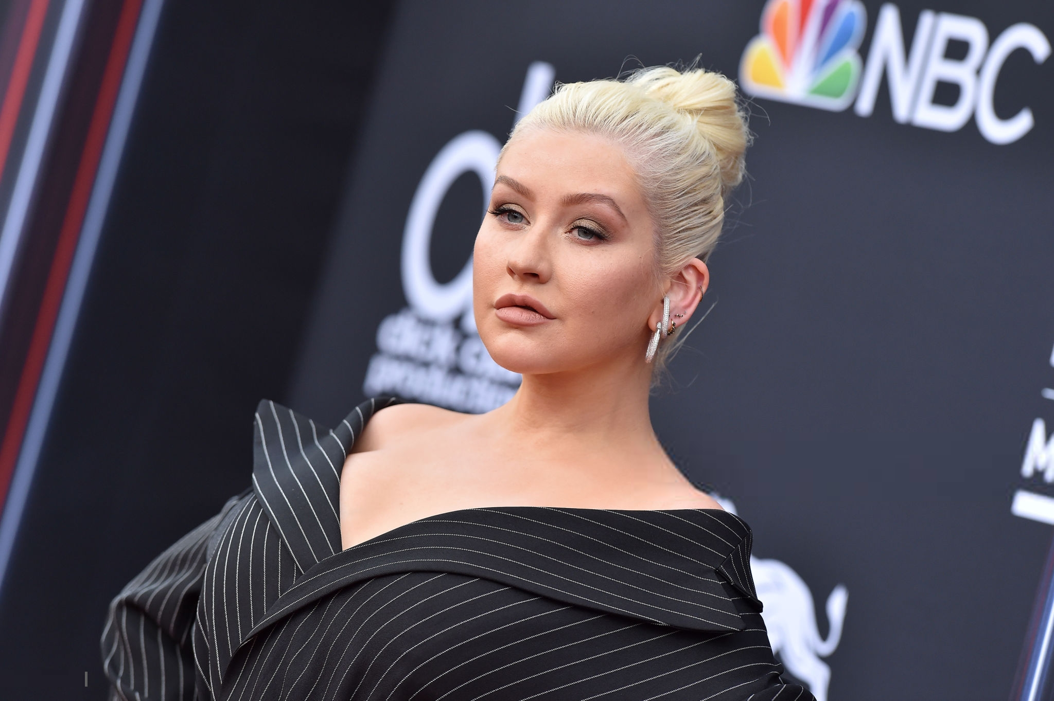 961820636.png 961820636.png