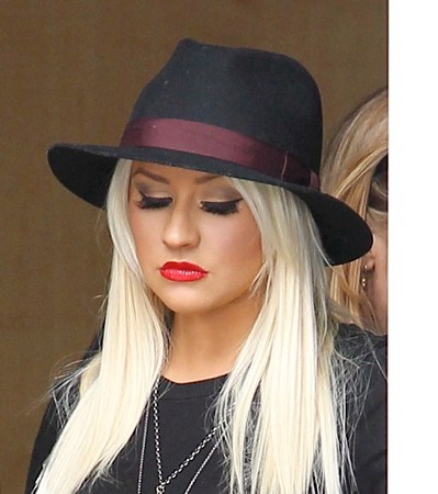 963258014.jpg 963258014.jpg