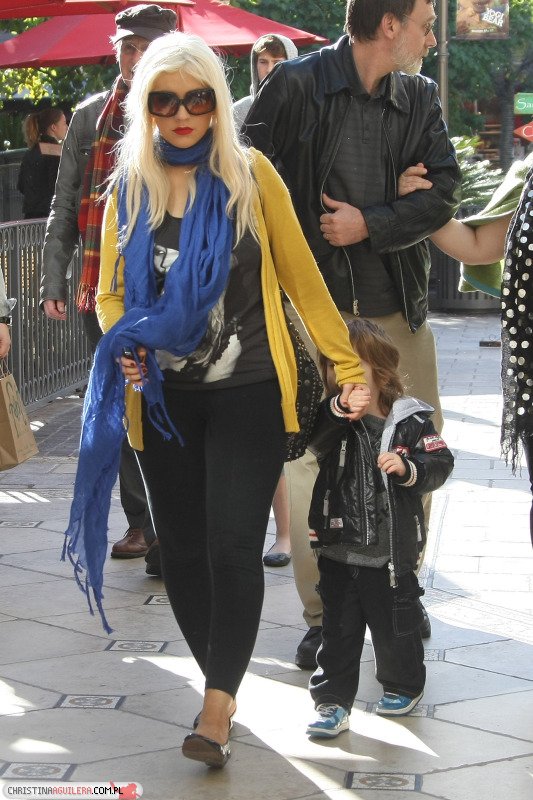 9685003.jpg 9685003.jpg