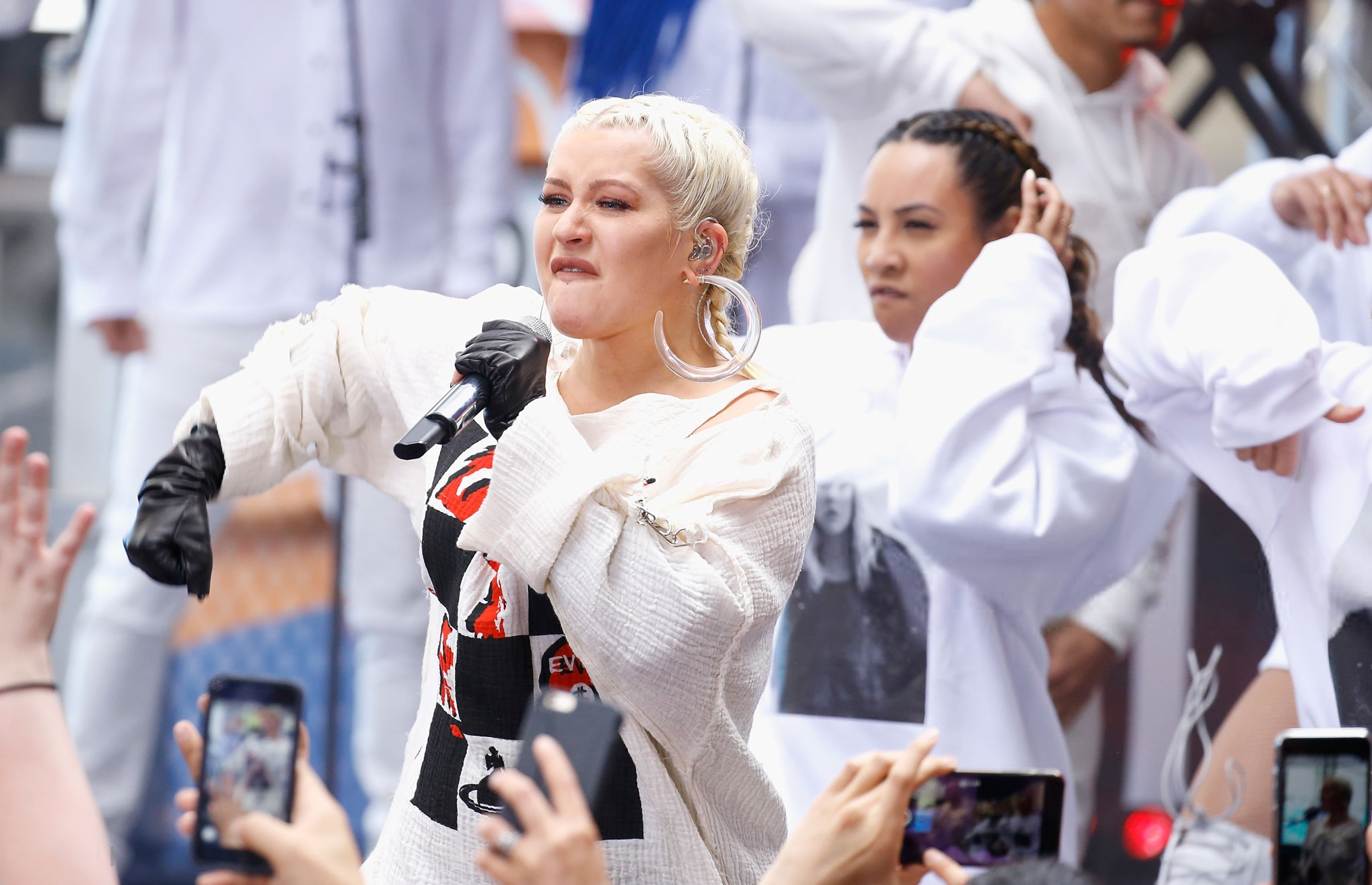 975330042.png 975330042.png