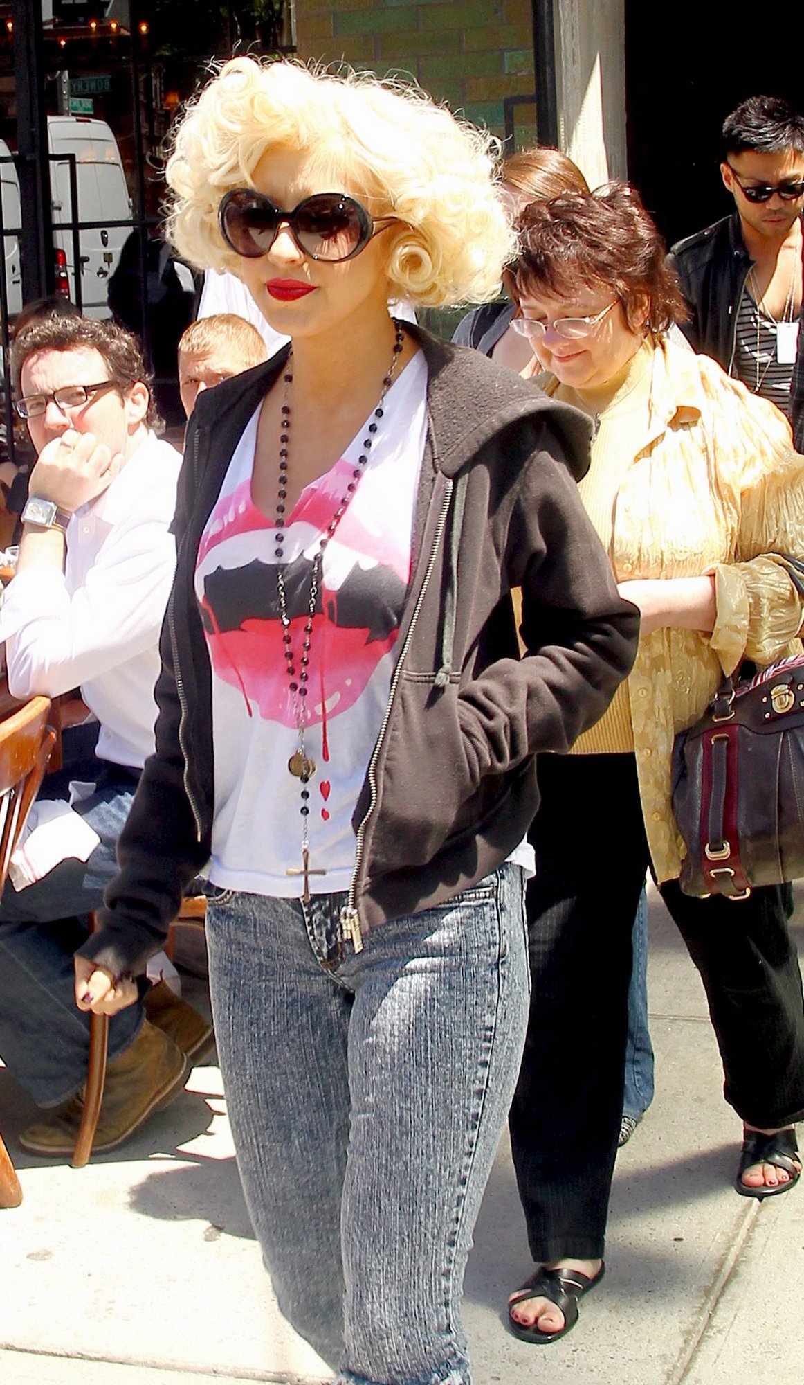 989006.jpg 989006.jpg