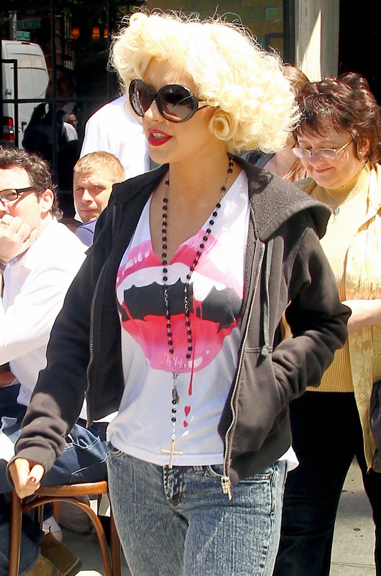 989011.jpg 989011.jpg