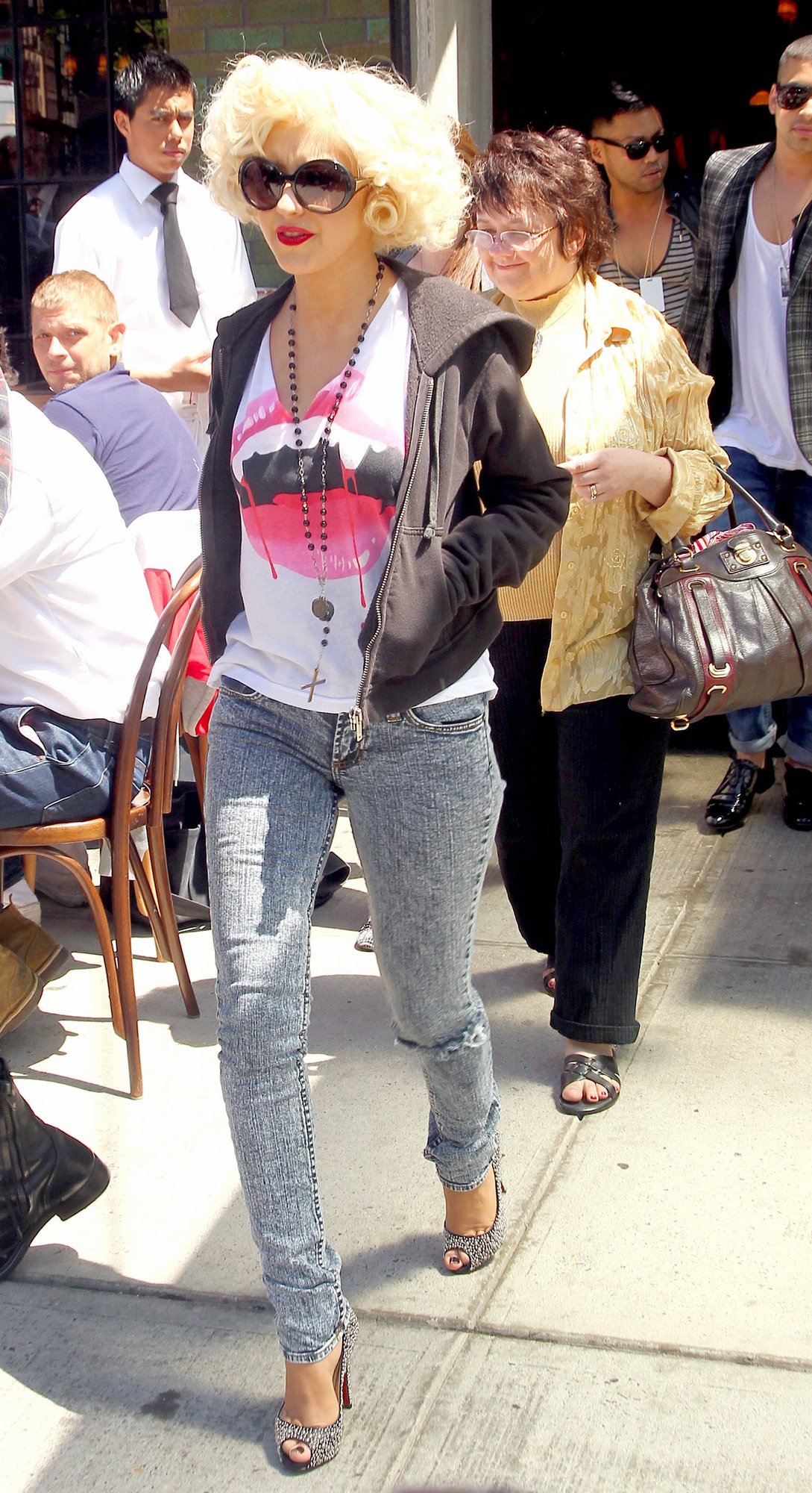 989017.jpg 989017.jpg