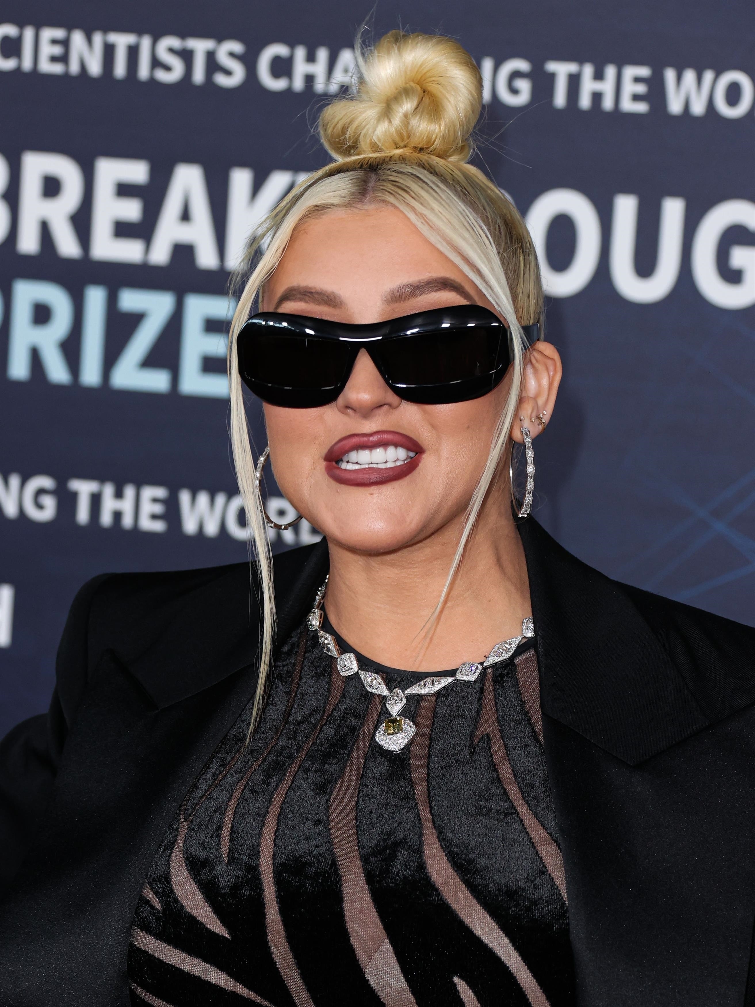 9th_Annual_Breakthrough_Prize_Ceremony_-_April_14_-_0010_XtinaDaily.jpg 9th_Annual_Breakthrough_Prize_Ceremony_-_April_14_-_0010_XtinaDaily.jpg