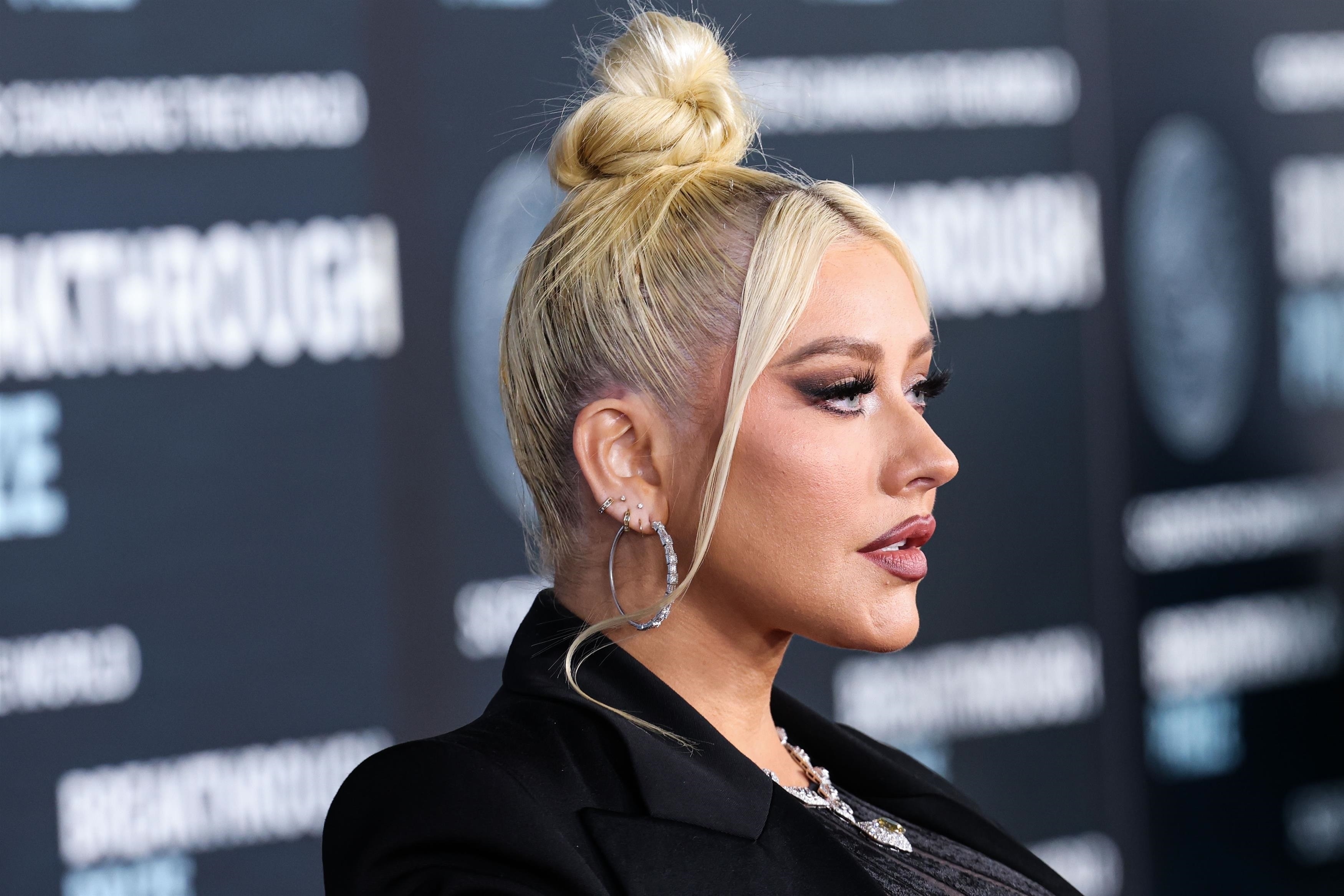 9th_Annual_Breakthrough_Prize_Ceremony_-_April_14_-_0026_XtinaDaily.jpg 9th_Annual_Breakthrough_Prize_Ceremony_-_April_14_-_0026_XtinaDaily.jpg