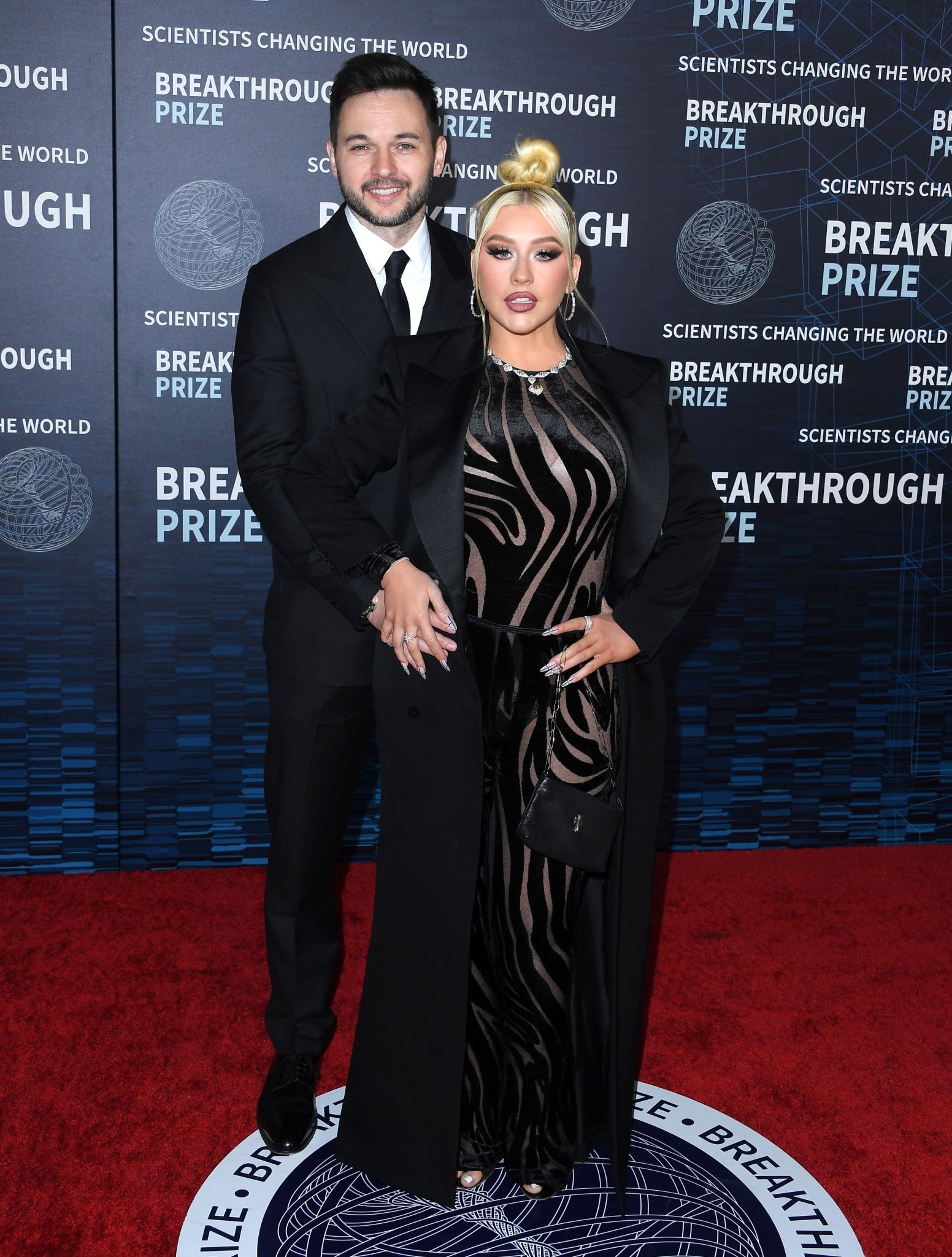 9th_Annual_Breakthrough_Prize_Ceremony_-_April_14_-_Christina_Aguilera_Daily_0048.jpg