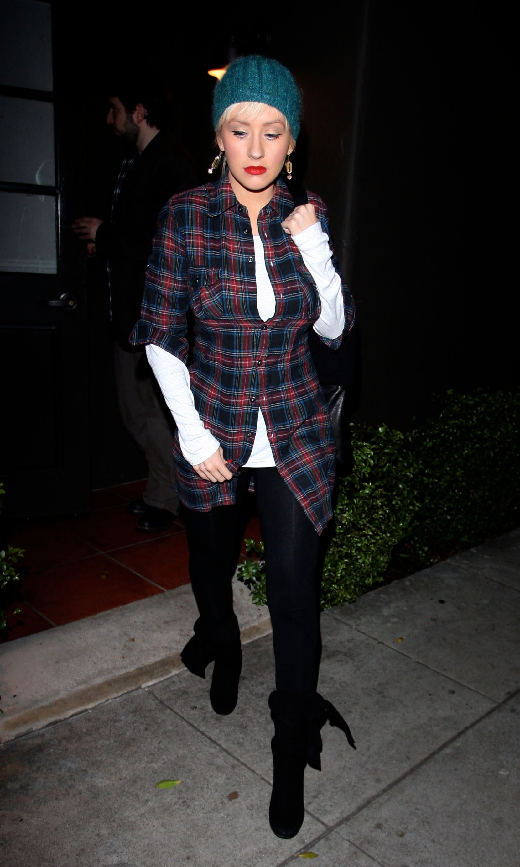 At_Osteria_Mozza_-_January_4_-_Christina_Aguilera_Daily_034.jpg At_Osteria_Mozza_-_January_4_-_Christina_Aguilera_Daily_034.jpg