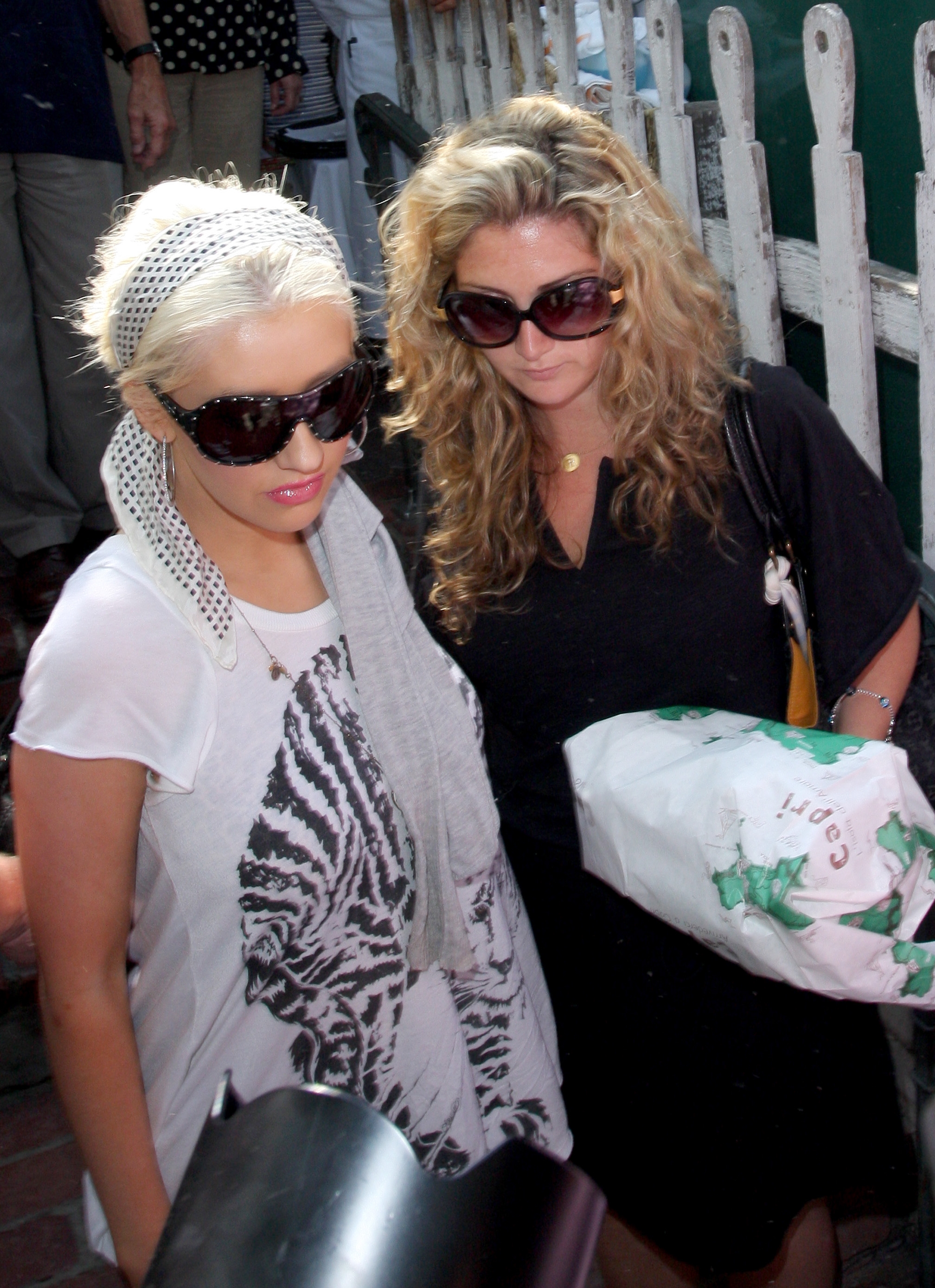 At_The_Ivy_-_June_27_-__Christina_Aguilera_Daily_03.jpg At_The_Ivy_-_June_27_-__Christina_Aguilera_Daily_03.jpg
