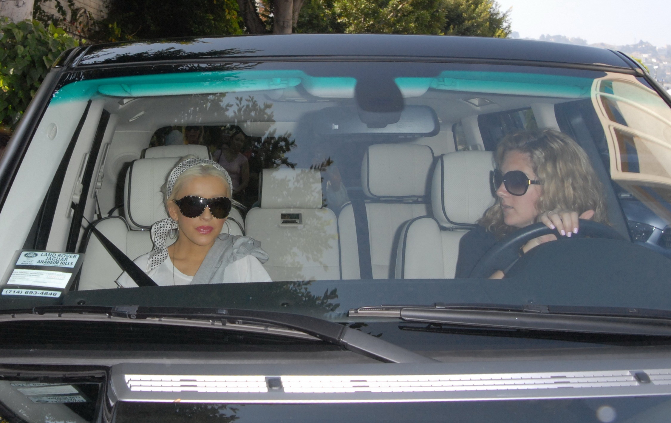 At_The_Ivy_-_June_27_-__Christina_Aguilera_Daily_58.jpg At_The_Ivy_-_June_27_-__Christina_Aguilera_Daily_58.jpg