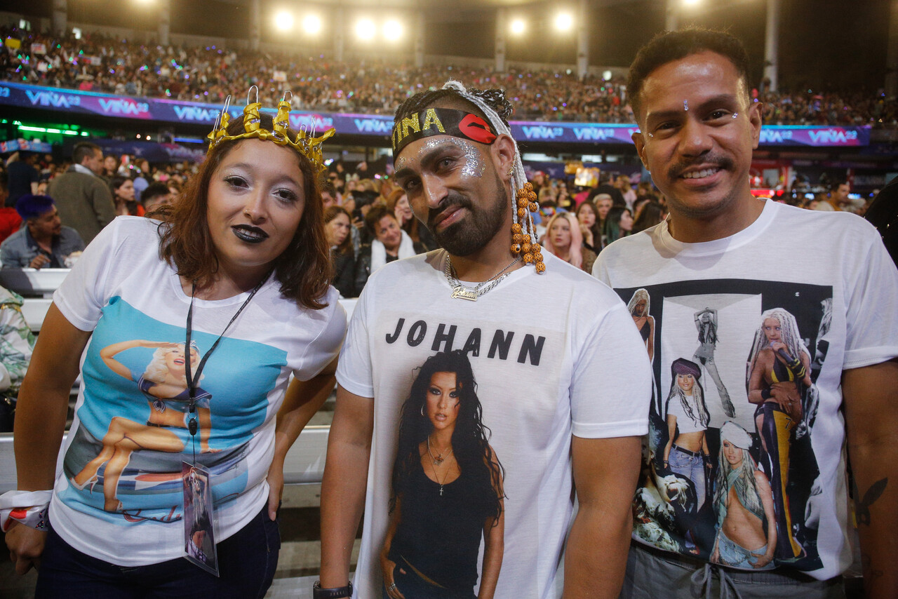 CA_-_vina_del_mar_-_Christina_Aguilera_Daily_18.jpg CA_-_vina_del_mar_-_Christina_Aguilera_Daily_18.jpg