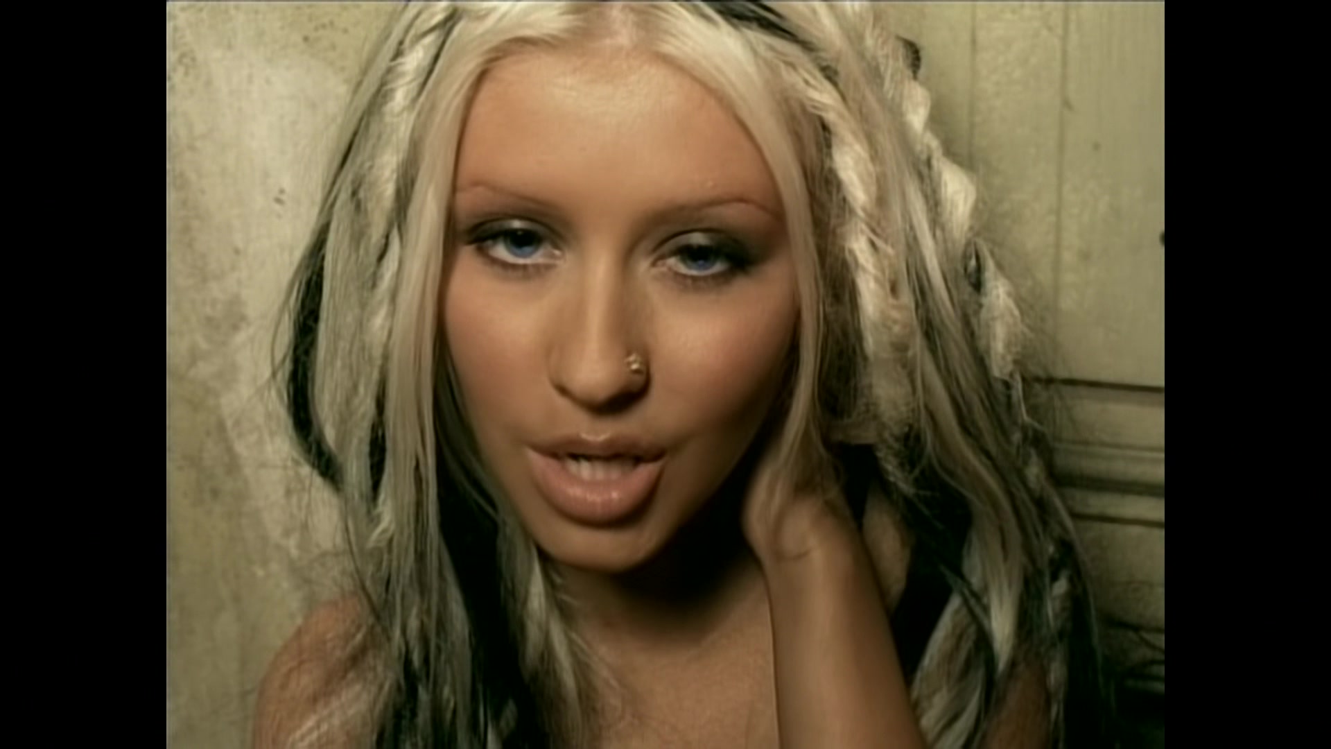 Christina_Aguilera_-_Beautiful_081.jpg Christina_Aguilera_-_Beautiful_081.jpg