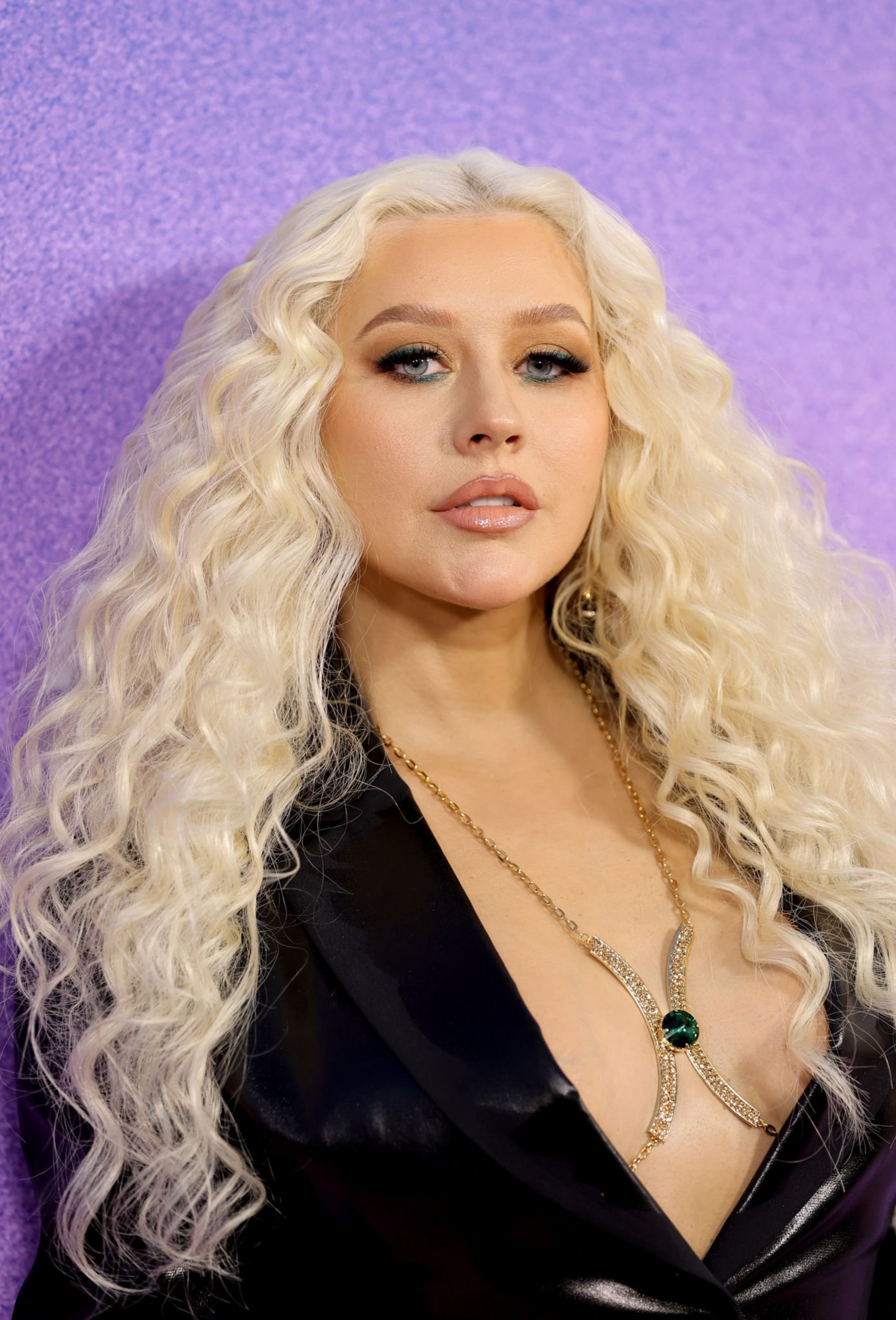 Christina_Aguilera_-_Billboard_Women_In_Music_-_Xtina_Daily_0029.jpg