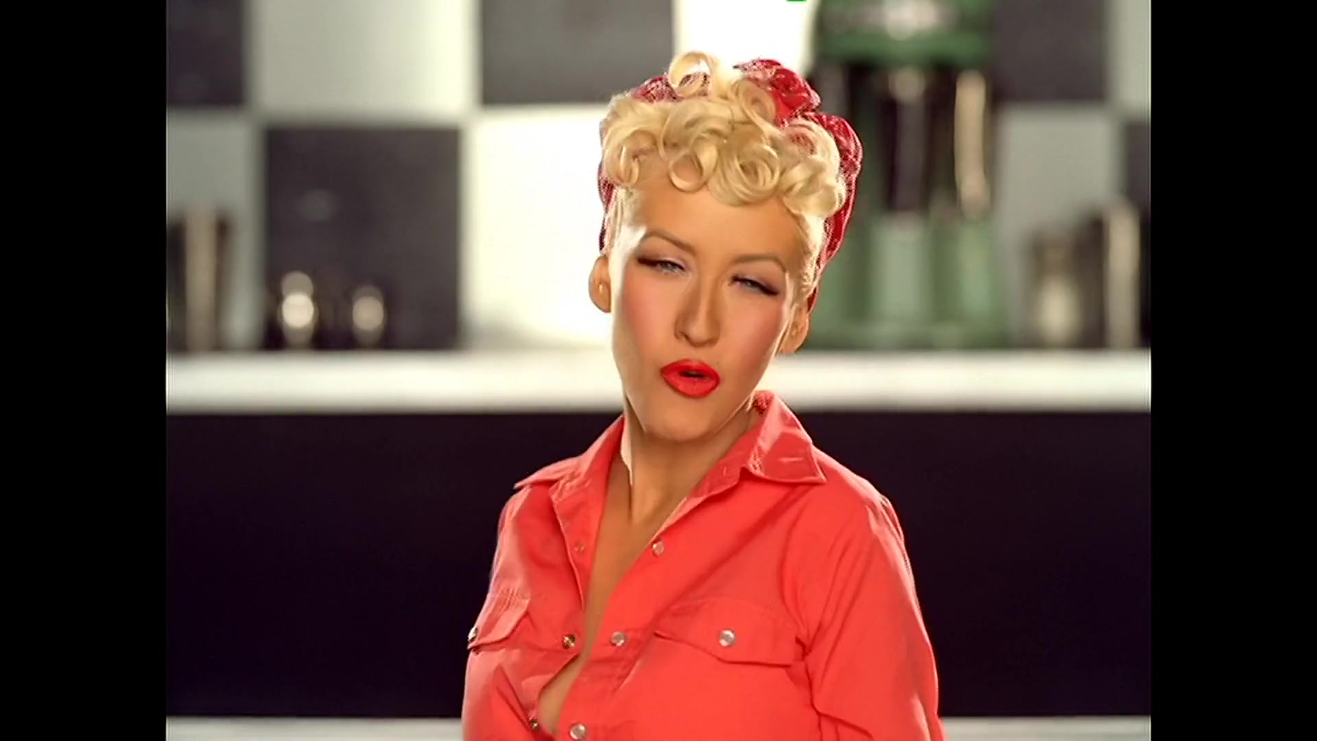 Christina_Aguilera_-_Candyman_HD_80.jpg
