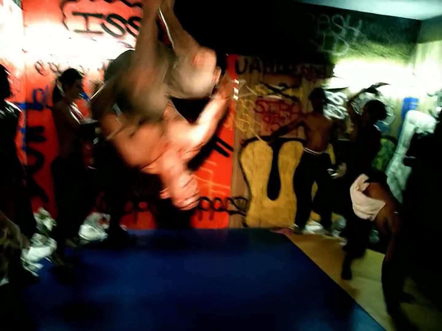 Christina_Aguilera_-_Dirrty_HD_209.jpg Christina_Aguilera_-_Dirrty_HD_209.jpg