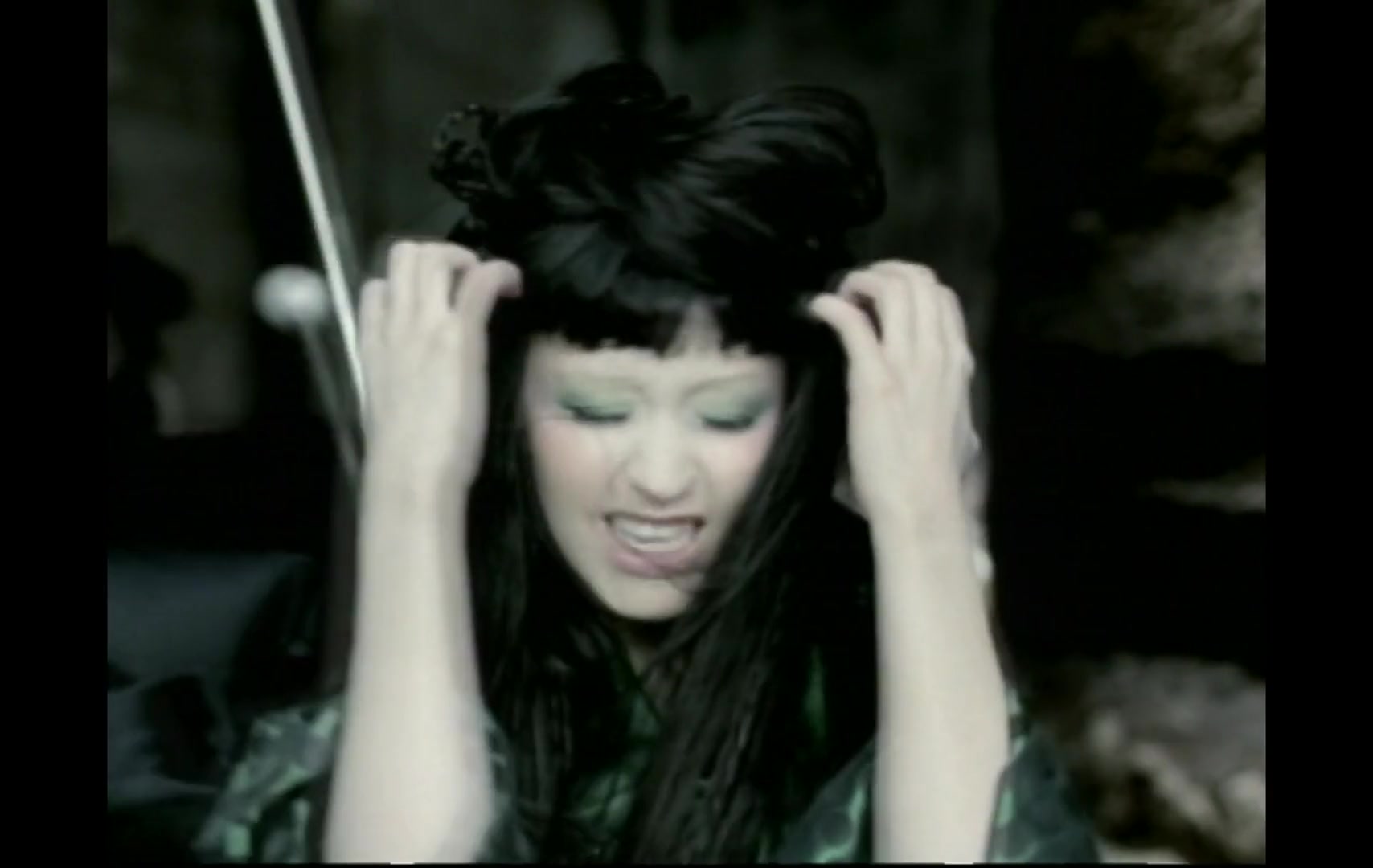 Christina_Aguilera_-_Fighter_5BVEVO_HD_1080p5D_101.jpg